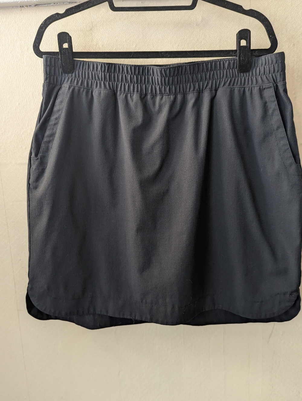 Duluth Trading Co Black Skort Size 16
